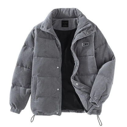 Cazadora hombre estilo otoño con capucha elegante y casual