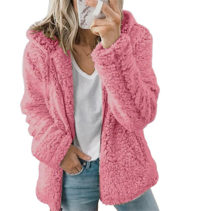 Chaqueta con capucha para mujer: cálida, cómoda y elegante