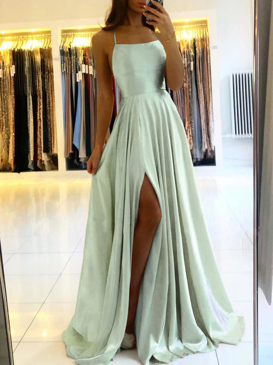 Vestido de gala maxi con slit brillante y estiloso para fiesta