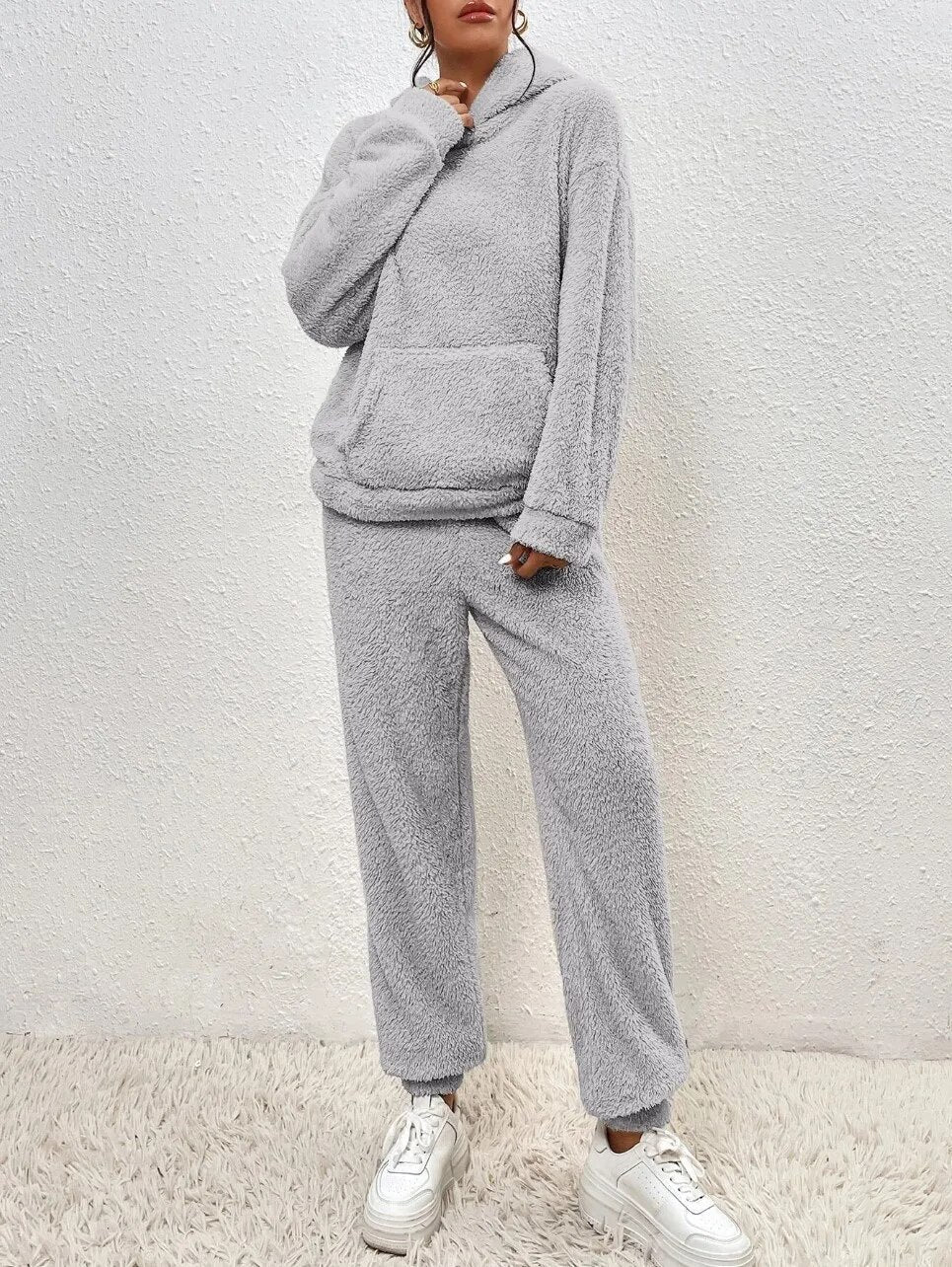 Cyne | Pijama de felpa ultra cómodo con capucha