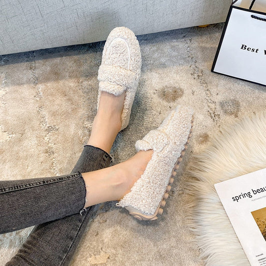 Zapatillas de felpa cálidas para mujer: comodidad para el hogar