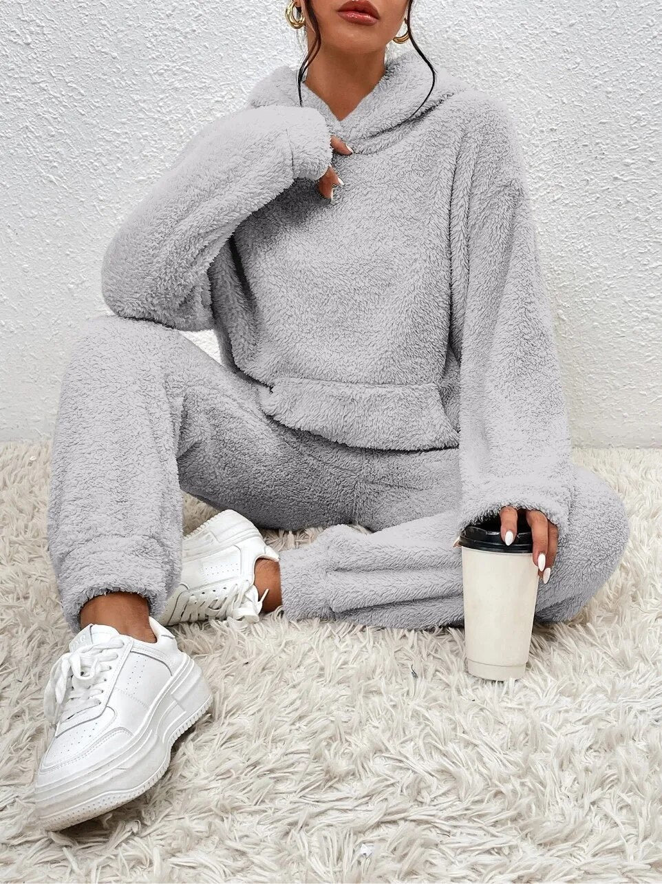 Cyne | Pijama de felpa ultra cómodo con capucha