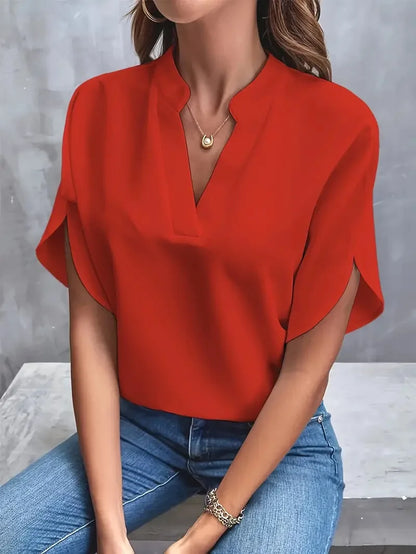 Marije |  Elegante blusa fluida con cuello en V
