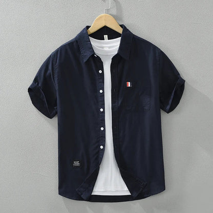 Camisa masculina sofisticada, cómoda y versátil para cualquier ocasión