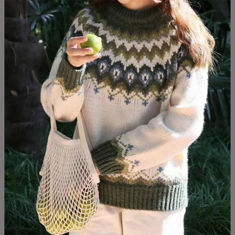 Jersey noruego para mujer: cálido y elegante en azul hielo