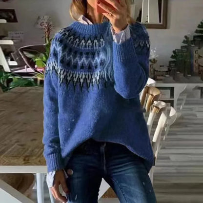Jersey noruego para mujer: cálido y elegante en azul hielo