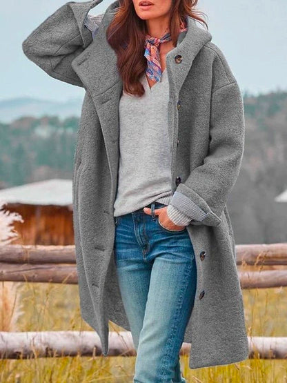 Chaqueta Larga con Botones y Capucha – Casual y Versátil