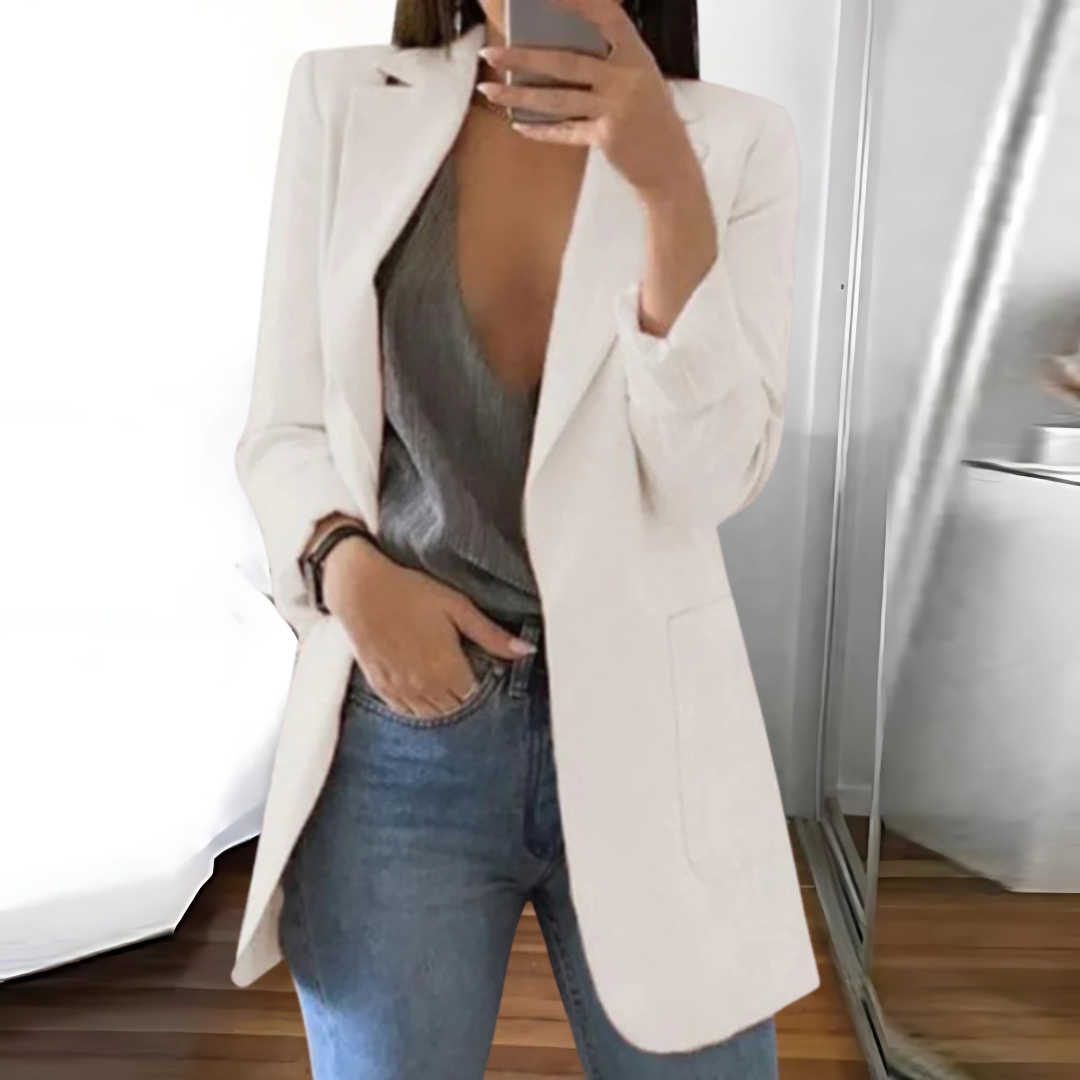 Elegante blazer para mujer: la elegancia clásica se une al corte moderno