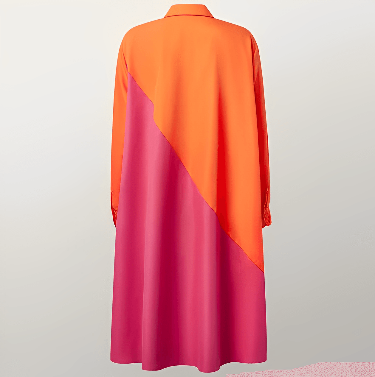 Chela | Vestido moderno con cuello vuelto y camisa de lino de manga tres cuartos y escote en pico