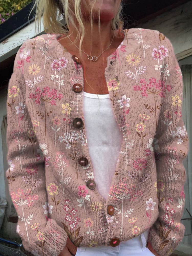 Cálida chaqueta de punto para mujer: estampado floral y cómoda.