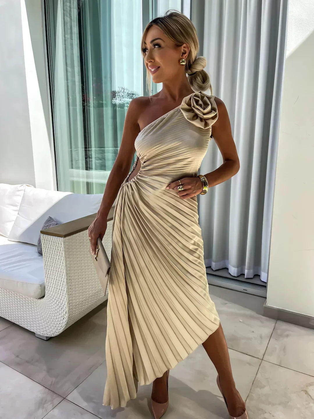 Roxy | Elegante vestido plisado de un hombro