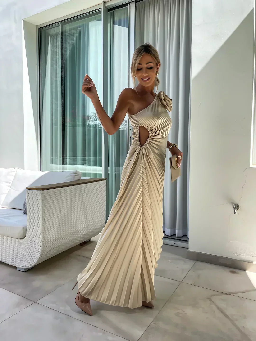 Roxy | Elegante vestido plisado de un hombro