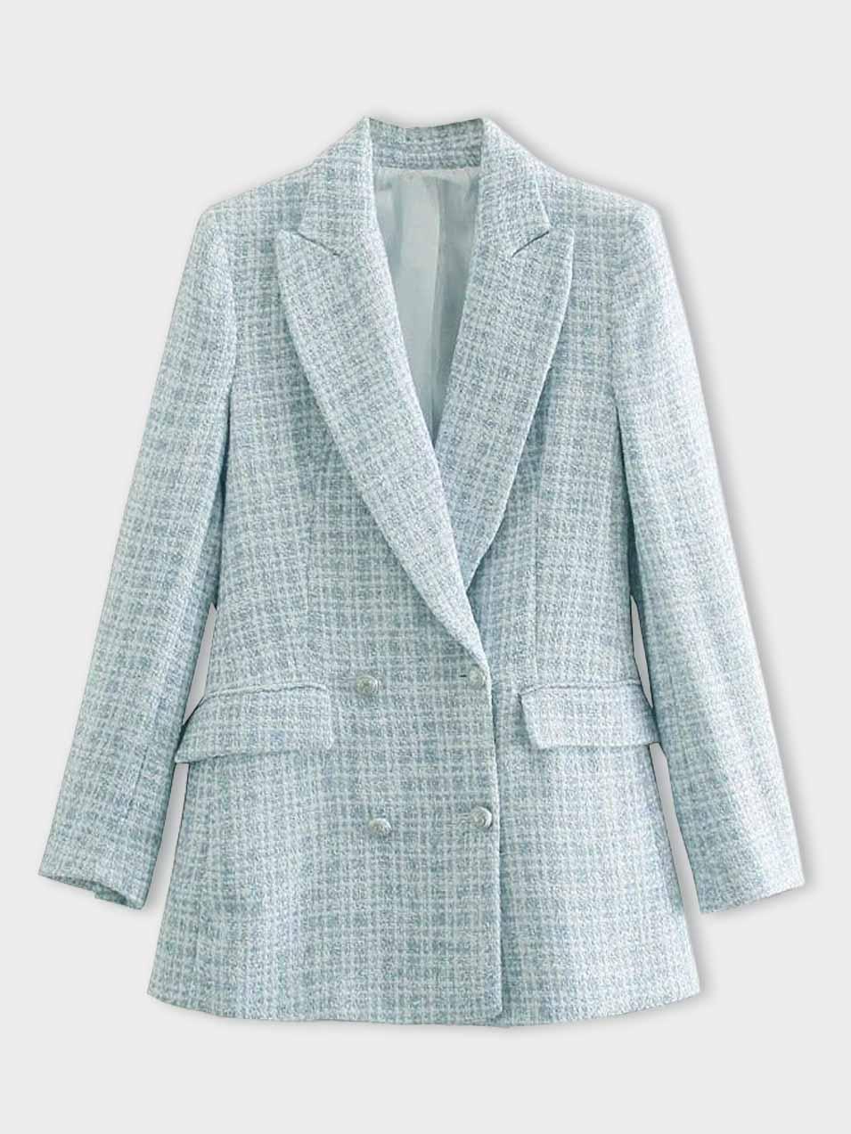 Blazer femenino azul claro, elegante y chic para looks veraniegos
