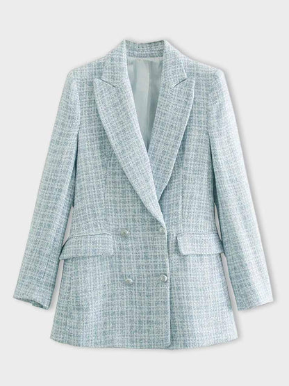 Blazer femenino azul claro, elegante y chic para looks veraniegos
