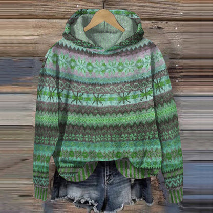 Cálido jersey con capucha noruego para mujer: perfecto para el invierno y el tiempo libre.