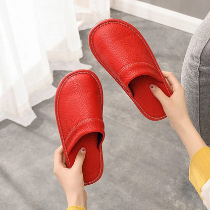 Zapatillas Casa Hombre – Elegantes de Cuero, Resistentes y Cálidas