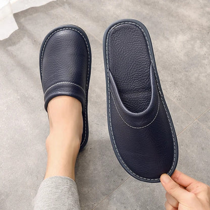 Zapatillas Casa Hombre – Elegantes de Cuero, Resistentes y Cálidas