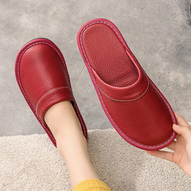 Zapatillas Casa Hombre – Elegantes de Cuero, Resistentes y Cálidas