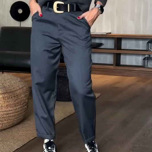 Pantalones de Mujer a Rayas – Estilo Formal y Profesional